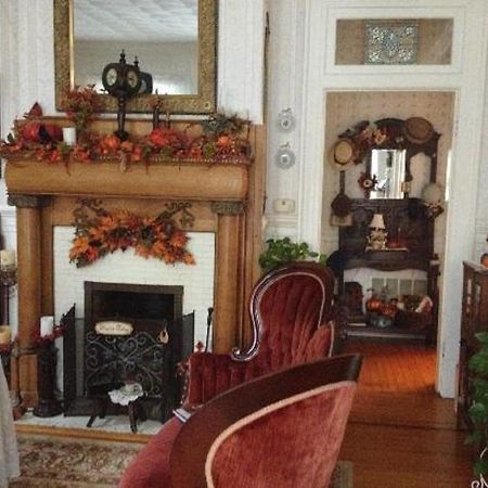 Belle Hearth Bed And Breakfast Waynesboro Exterior photo